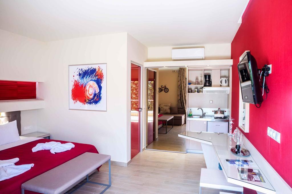 Studios Nautilus Potos Extérieur photo